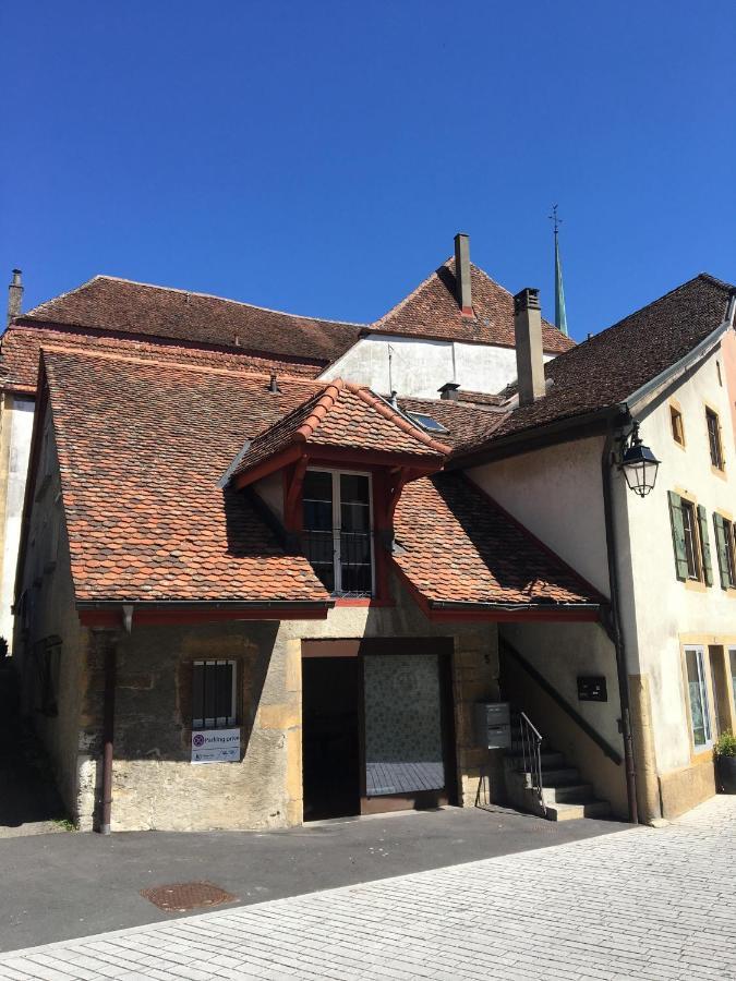 Charmante Maison Villageoise 5 Personnes Happyday Neuchatel Saint-Blaise Exterior photo